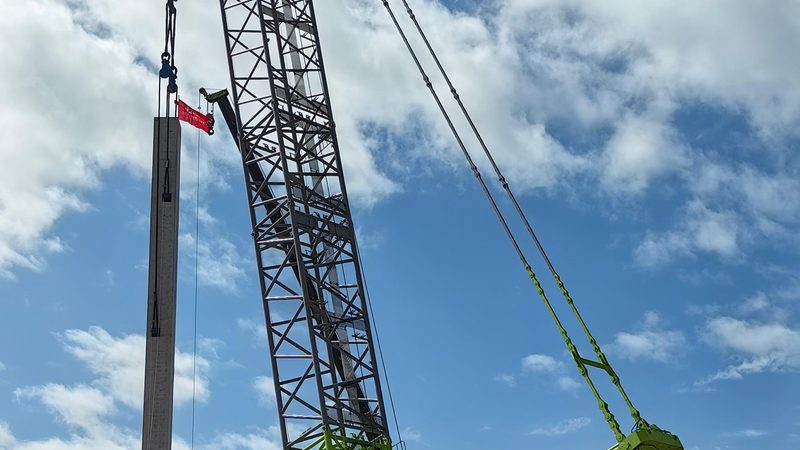 建筑起重机：揭秘其在施工场景中的关键应用